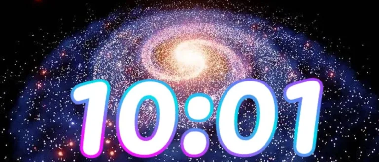 10:01 на часах